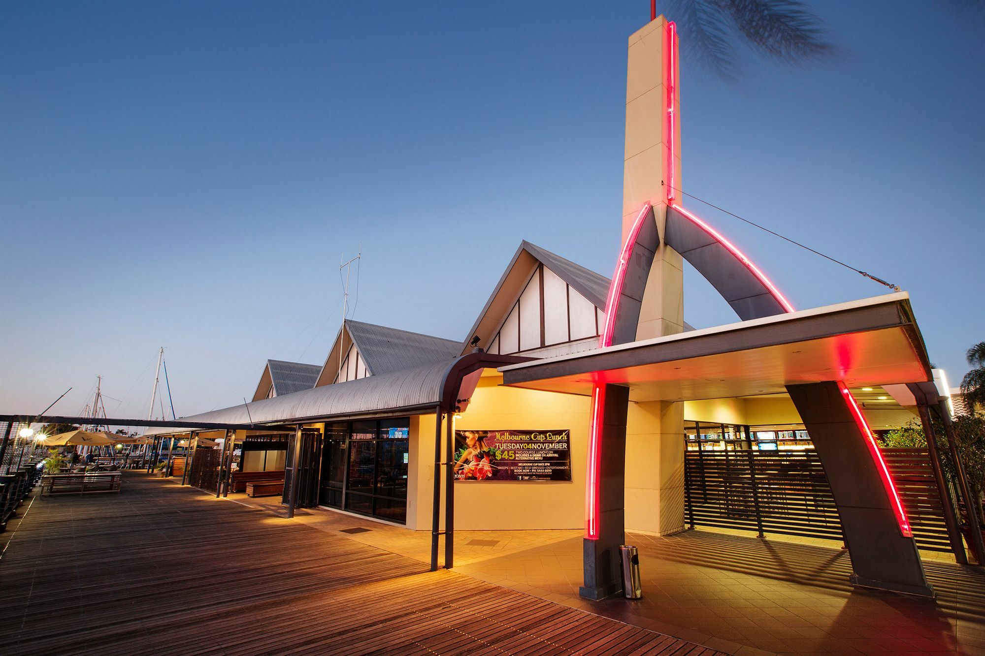 Nightcap At Kawana Waters Hotel Exterior foto