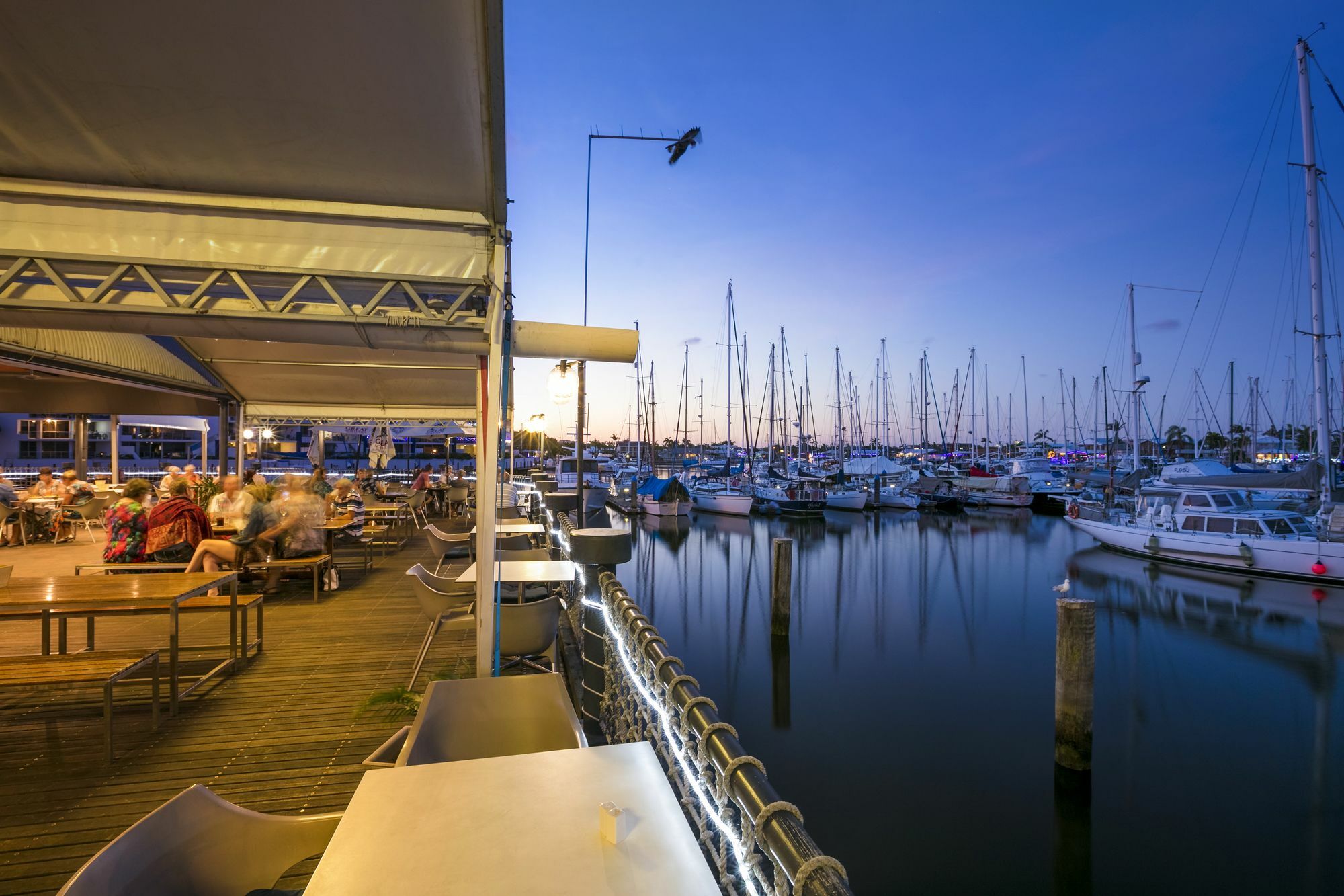 Nightcap At Kawana Waters Hotel Exterior foto